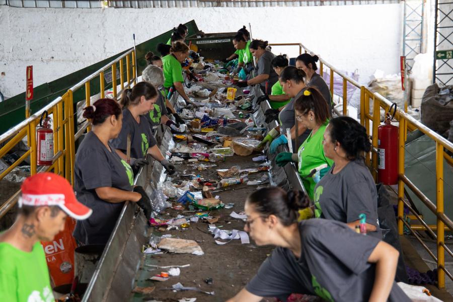 Mãos pro Futuro e a reciclagem que transforma
