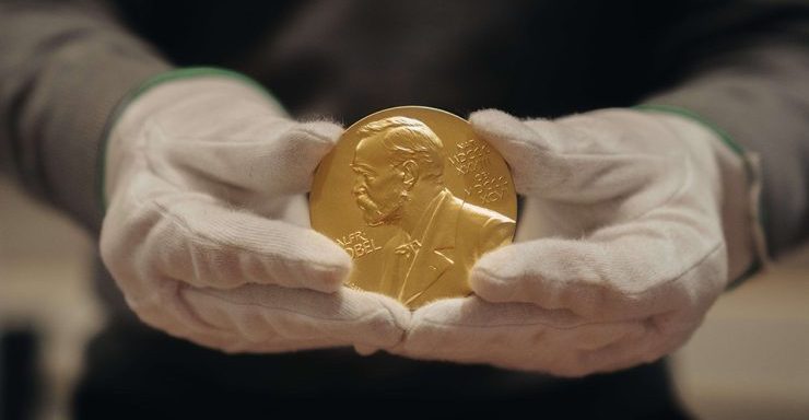 Nobel-prize-medal_Clement-Morin